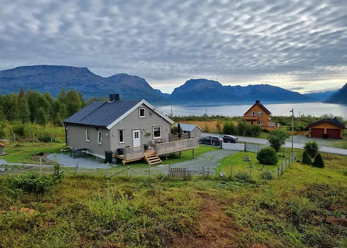 Hytte I Skinnelv, Lyngen